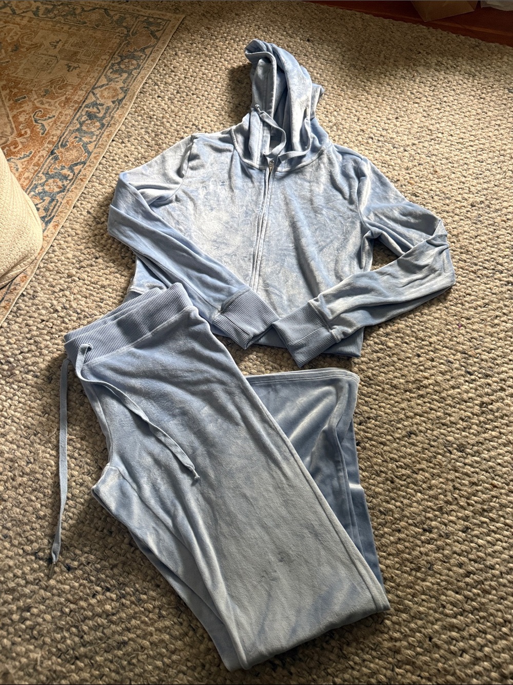 Light Blue Velour Zip Hoodie & Jogger Set - Women